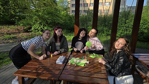 student_v_lese_2025